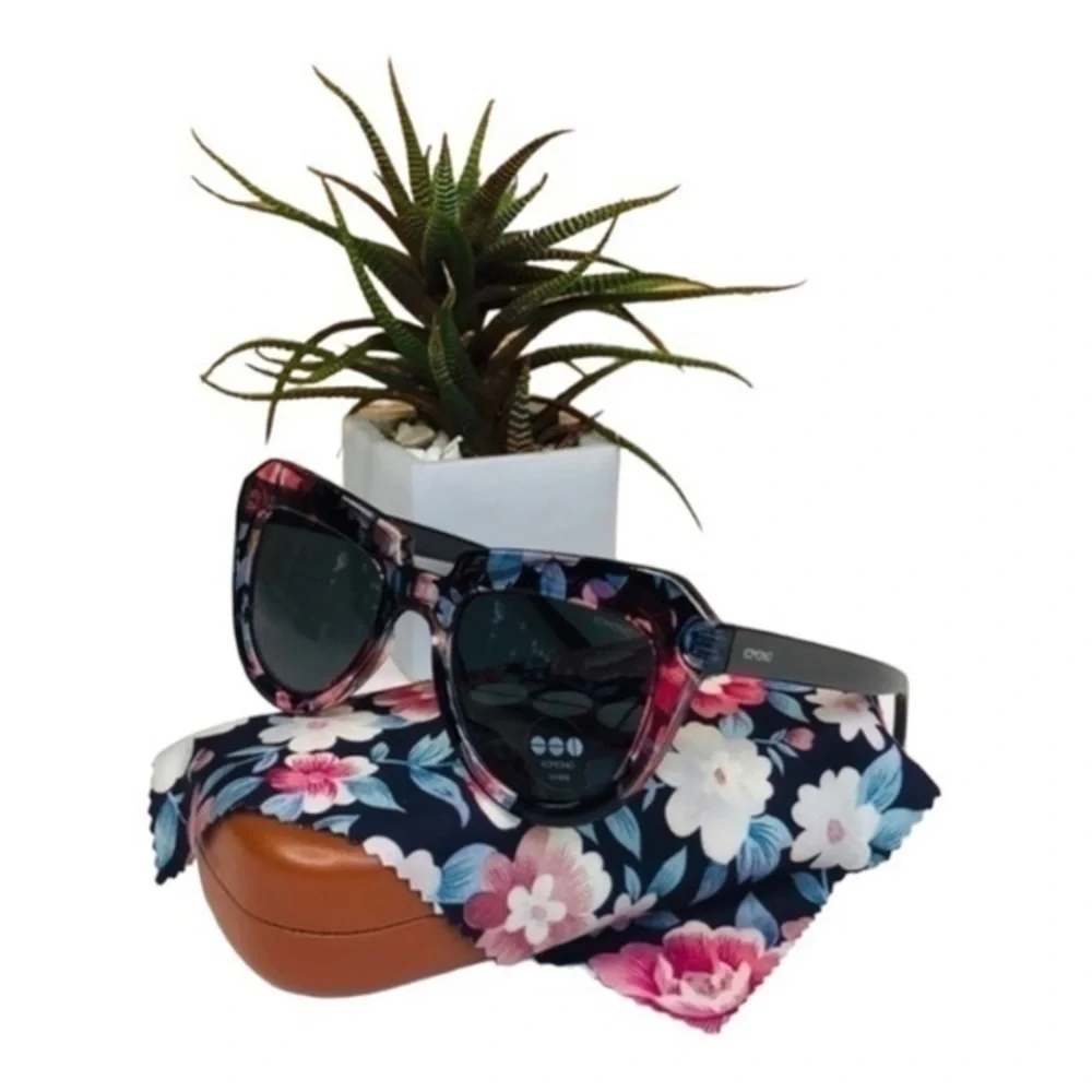 Komono Sunglasses NEW stella floral cateye UV400